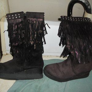 Nice pair of "JUSTICE" black fringed boots. Size 4
